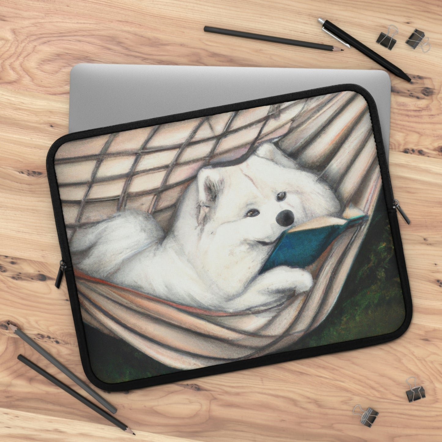 Reading Samoyed Laptop Sleeve